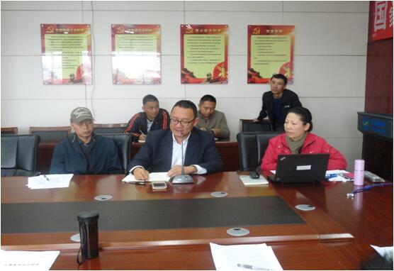 保山移动综合部副总杨涛在培训中宣贯省移动对车辆治理的相关要求事项。。。。