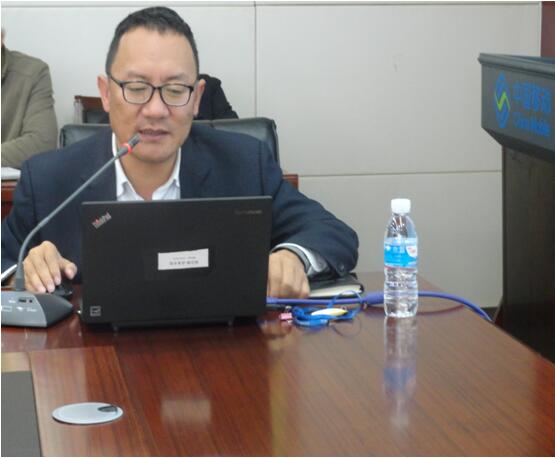 保山移动综合部副总杨涛在培训中宣贯省移动对车辆治理的相关要求事项。。。。